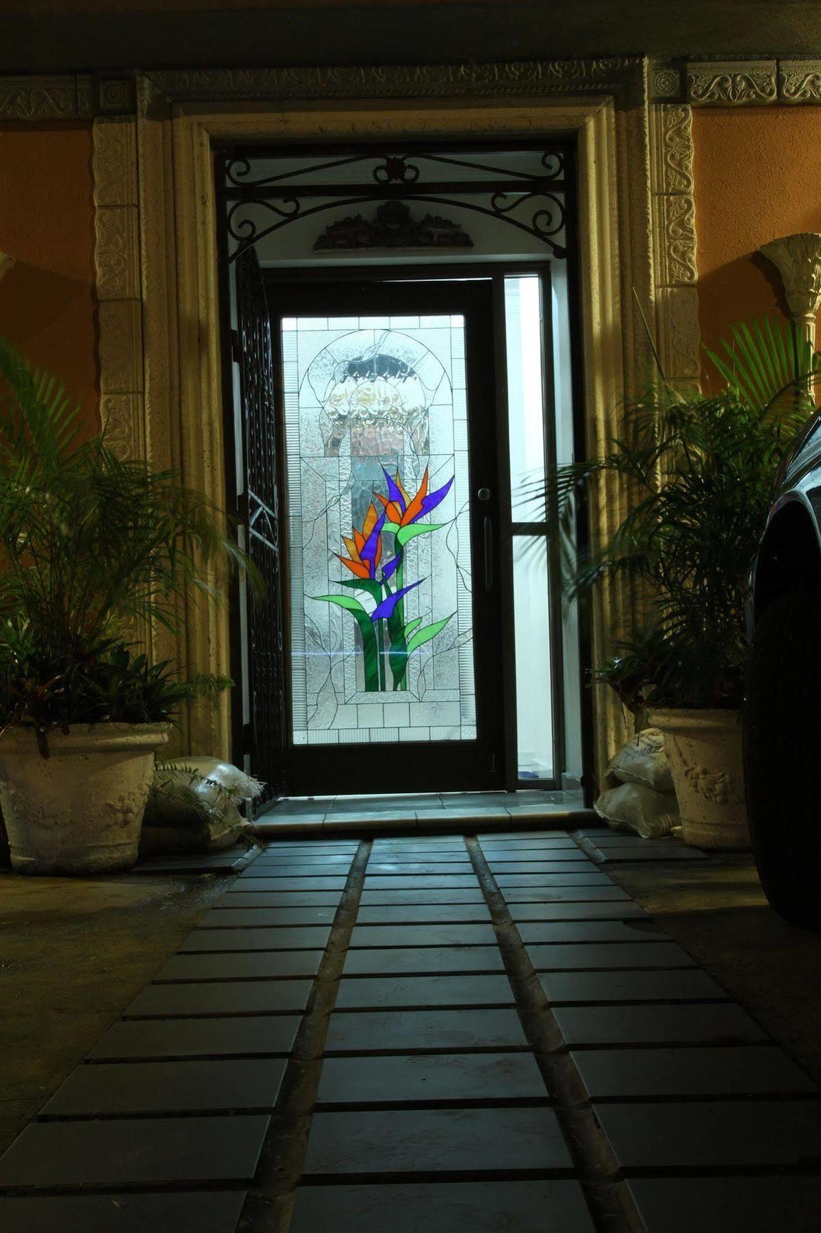 Jardines Del Teatro Santo Domingo Exterior photo