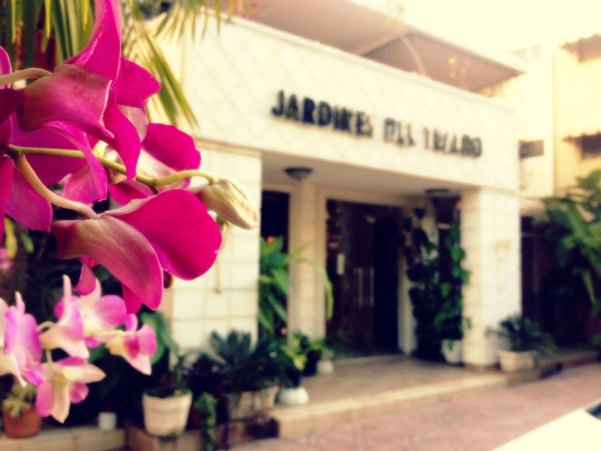 Jardines Del Teatro Santo Domingo Exterior photo